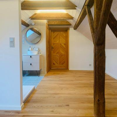 Podkroví - ložnice s koupelnou